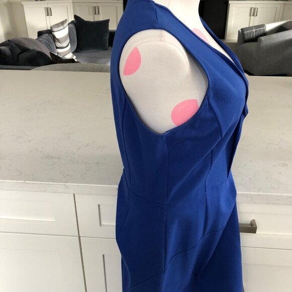 Neiman Marcus Slvless V Neck Fit & Flare Rayon Blend Dress w Ruffle Blue Sz 10 - Picture 6 of 12